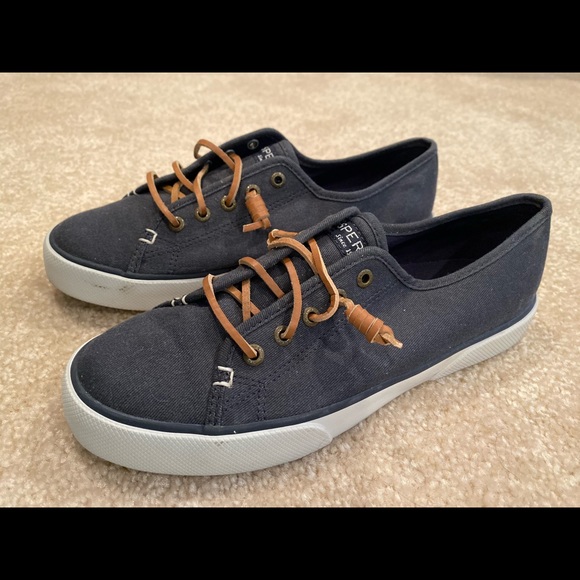 Navy Blue Sperry Crest - Picture 1 of 3